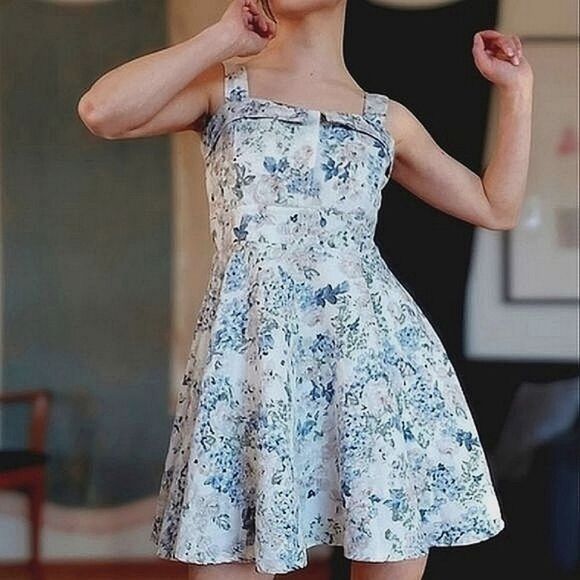 Vtg white floral print babydoll ribbon tie full skirt mini dress - Picture 2 of 16